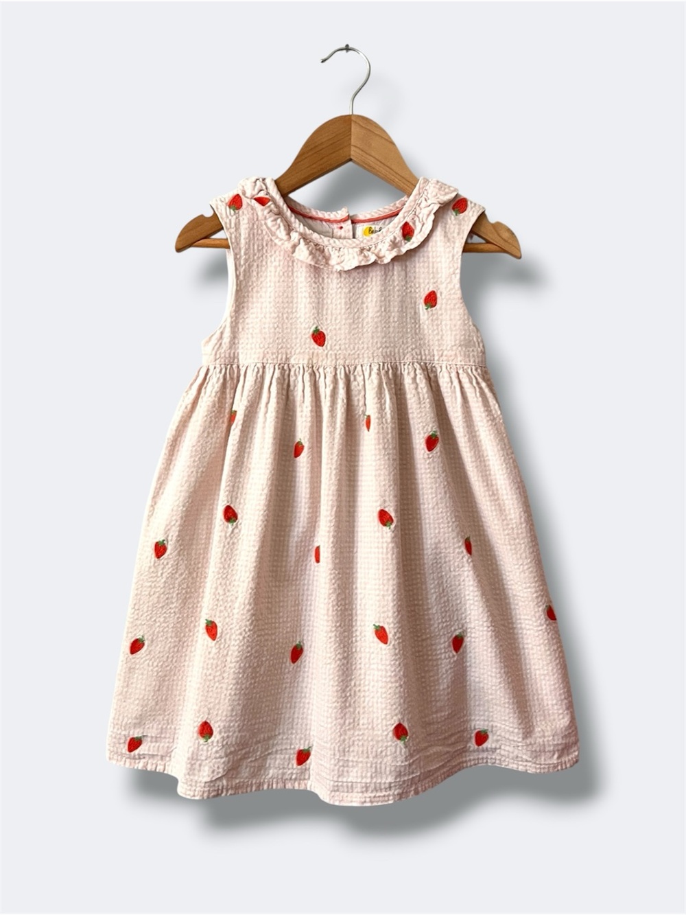 Baby Boden Strawberry Embroidered Dress Girls Size 3-4 Pink Seersucker Summer
